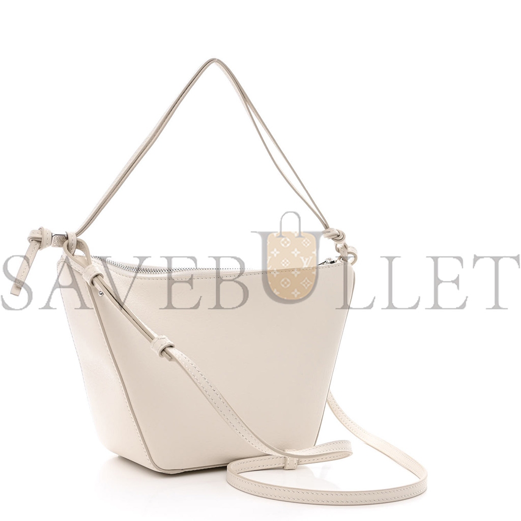 LOEWE CALFSKIN MINI HAMMOCK HOBO SOFT WHITE (17*17*10cm) 